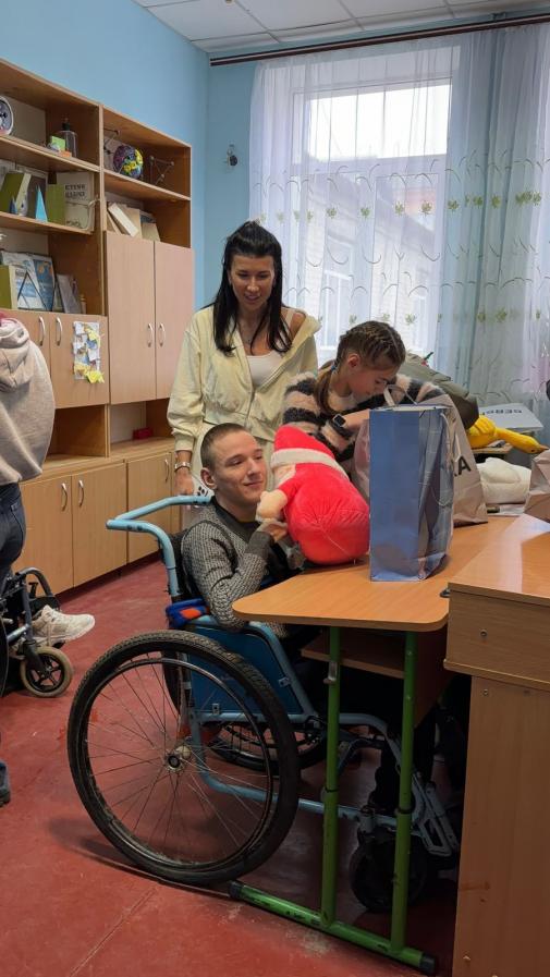 Добрі справи до Дня Святого Миколая Добрі справи до Дня Святого Миколая