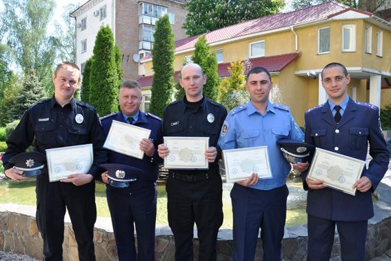 В Черкасах 45 випускників відомчого навчального закладу отримали дипломи про вищу освіту