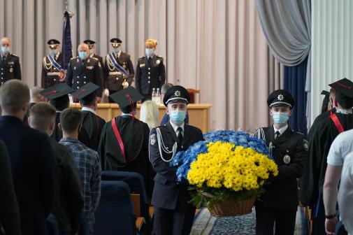 Урочистий випуск бакалаврів ННІЗДН НАВС