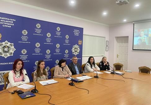 Фішинг, діпфейки та кібергігієна: у фокусі круглого столу ІЗДН – цифрова стійкість Фішинг, діпфейки та кібергігієна: у фокусі круглого столу ІЗДН – цифрова стійкість