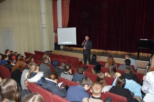 Представники Національної академії внутрішніх справ розповіли про роботу правоохоронців Представники Національної академії внутрішніх справ розповіли про роботу правоохоронців