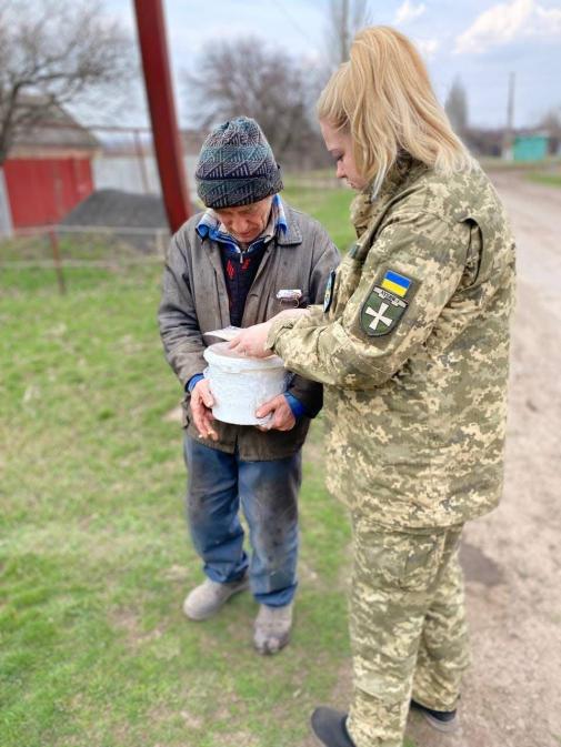 Разом до перемоги: діяльність фонду «Благодар життя» Разом до перемоги: діяльність фонду «Благодар життя»